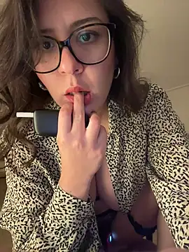 Its Jade online show from October 23, 2025, 3:00 pm