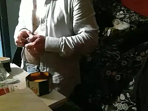 Snapshot of DaddyQuimHot chatting on November 3, 2025, 10:57 pm DaddyQuimHot online show from November 3, 2025, 10:57 pm