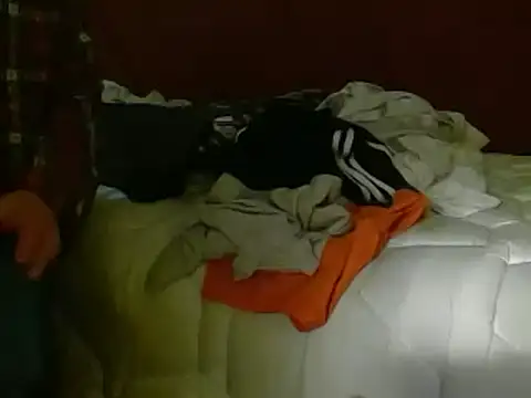 Snapshot of DaddyQuimHot chatting on November 24, 2025, 12:10 am DaddyQuimHot online show from November 24, 2025, 12:10 am