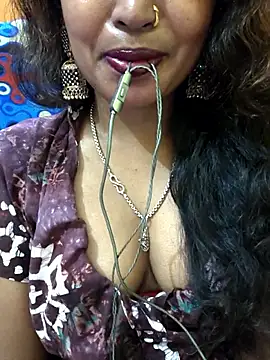 jasss-11 online show from February 3, 2026, 8:36 pm