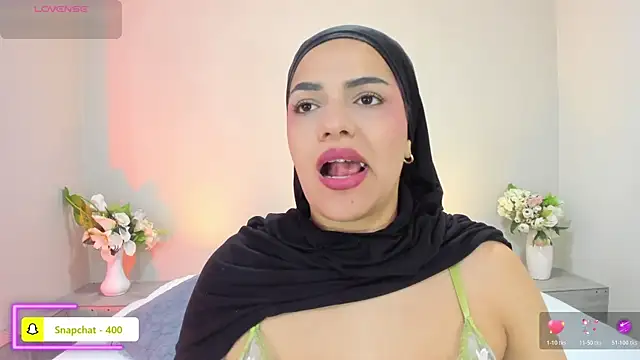 Snapshot of Umarani_ chatting on May 11, 2026, 6:38 pm Umarani online show from May 11, 2026, 6:38 pm