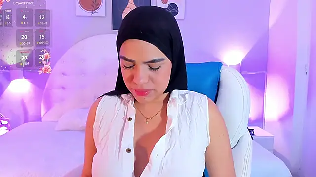 Umarani  online show from March 18, 2025, 1:02 am