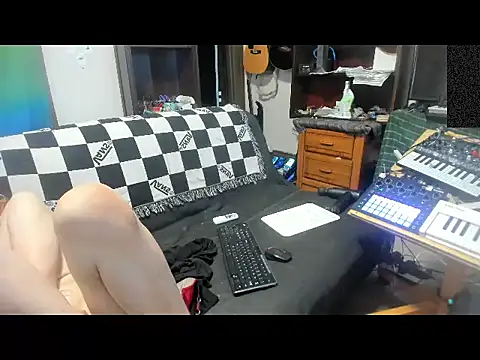 Snapshot of AllyKityKay chatting on September 18, 2025, 4:32 pm AllyKityKay online show from September 18, 2025, 4:32 pm