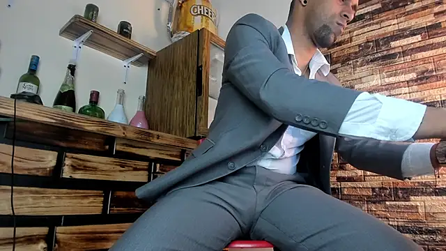 Paolo johnson online show from November 29, 2025, 12:05 pm