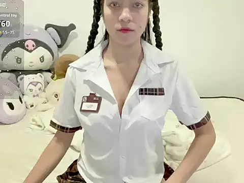 Snapshot of Oxxme__ chatting on October 14, 2025, 12:22 am Oxxme online show from October 14, 2025, 12:22 am