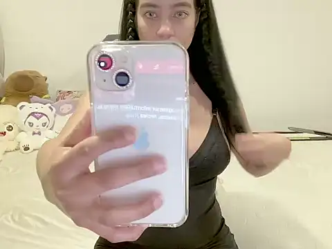 Snapshot of Oxxme__ chatting on October 22, 2025, 12:54 am Oxxme online show from October 22, 2025, 12:54 am