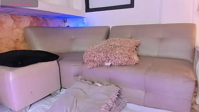 DahianaLincoln online show from February 20, 2026, 10:12 pm