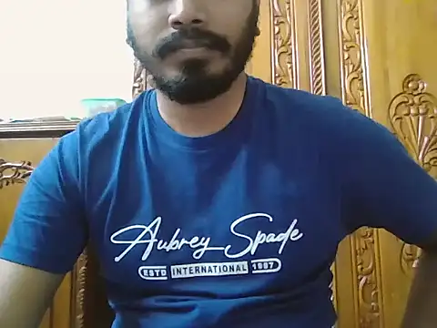 Snapshot of desiboyasif chatting on December 24, 2024, 2:33 pm desiboyasif online show from December 24, 2024, 2:33 pm