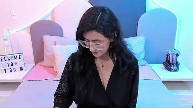 Snapshot of SophieGomez22 chatting on March 10, 2025, 5:50 pm SophieGomez22 online show from March 10, 2025, 5:50 pm