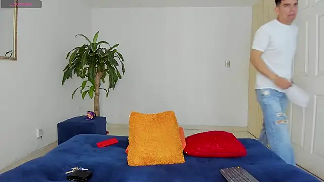 Ares Johnson online show from November 1, 2025, 4:45 pm