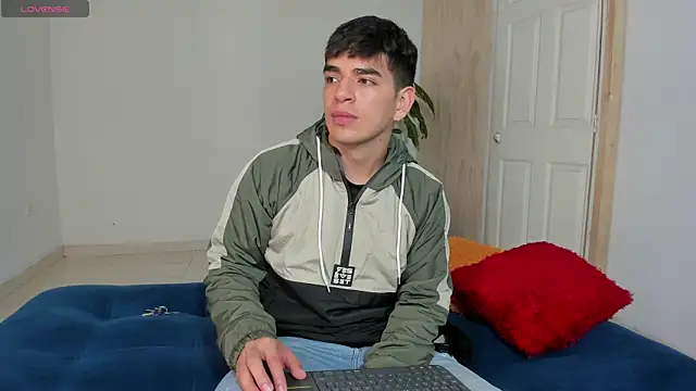 Ares Johnson online show from October 26, 2025, 1:39 am