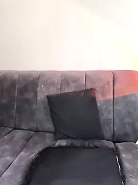 Mazikeen-- online show from April 26, 2026, 1:08 pm