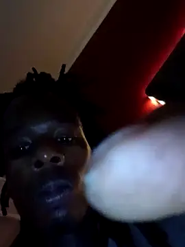 Snapshot of Puffgettingstuffed chatting on September 16, 2025, 1:23 pm Puffgettingstuffed online show from September 16, 2025, 1:23 pm