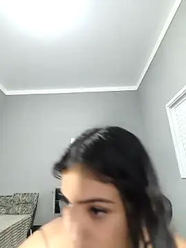 Snapshot of Livia_Diaz chatting on May 7, 2026, 12:26 am Livia Diaz online show from May 7, 2026, 12:26 am