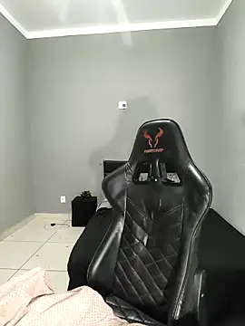 Snapshot of Livia_Diaz chatting on April 14, 2026, 1:54 am Livia Diaz online show from April 14, 2026, 1:54 am