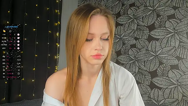 Snapshot of TaraSims chatting on January 20, 2025, 1:18 am TaraSims online show from January 20, 2025, 1:18 am