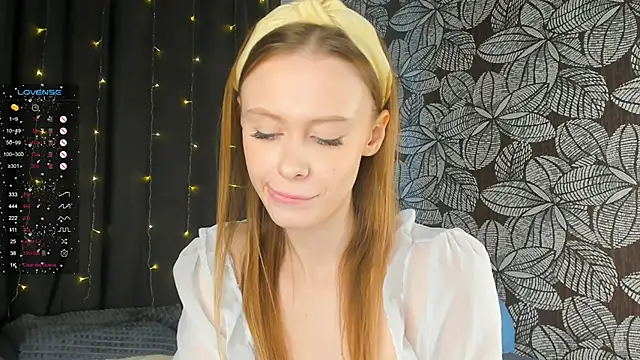 Snapshot of TaraSims chatting on January 24, 2025, 4:16 am TaraSims online show from January 24, 2025, 4:16 am