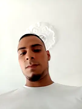 Snapshot of bonehur chatting on November 11, 2025, 8:47 pm bonehur online show from November 11, 2025, 8:47 pm