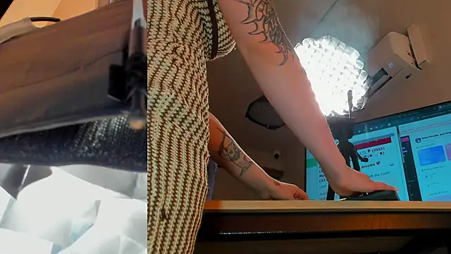 Siouxsie cenobite online show from April 2, 2026, 10:11 am