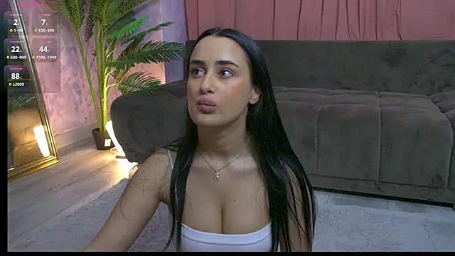 DarcieJane online show from May 18, 2026, 6:23 pm