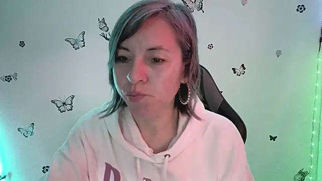 Snapshot of Lady_breaks_hearts chatting on March 17, 2026, 1:14 pm Lady breaks hearts online show from March 17, 2026, 1:14 pm