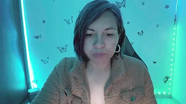 Snapshot of Lady_breaks_hearts chatting on March 1, 2026, 10:37 am Lady breaks hearts online show from March 1, 2026, 10:37 am