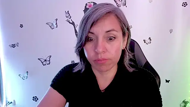 Snapshot of Lady_breaks_hearts chatting on April 16, 2026, 1:12 pm Lady breaks hearts online show from April 16, 2026, 1:12 pm