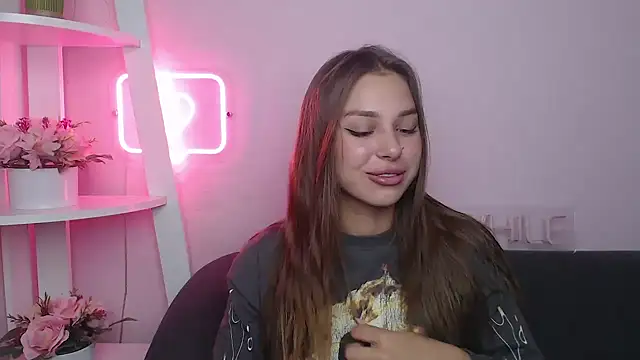 Snapshot of MilanaAngelAs chatting on September 9, 2025, 7:34 pm MilanaAngelAs online show from September 9, 2025, 7:34 pm