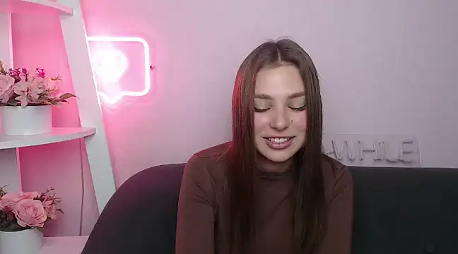 Snapshot of MilanaAngelAs chatting on March 18, 2025, 10:17 am MilanaAngelAs online show from March 18, 2025, 10:17 am