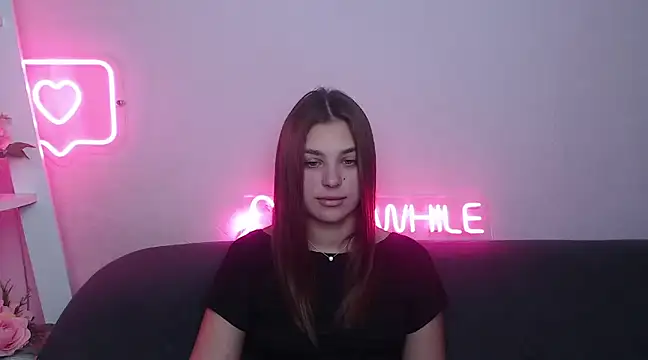 Snapshot of MilanaAngelAs chatting on February 10, 2025, 10:53 am MilanaAngelAs online show from February 10, 2025, 10:53 am