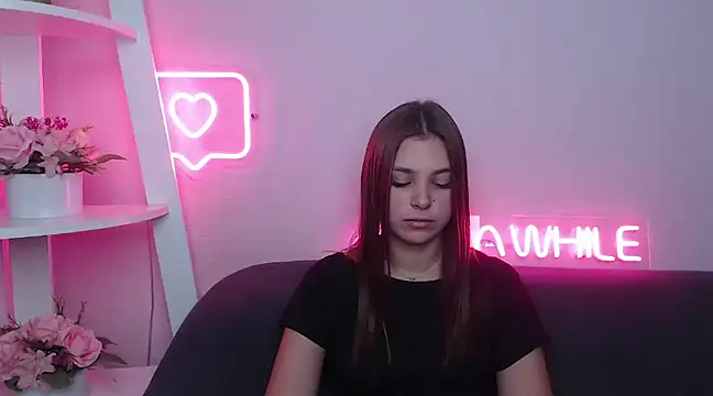 Snapshot of MilanaAngelAs chatting on February 15, 2025, 11:50 am MilanaAngelAs online show from February 15, 2025, 11:50 am