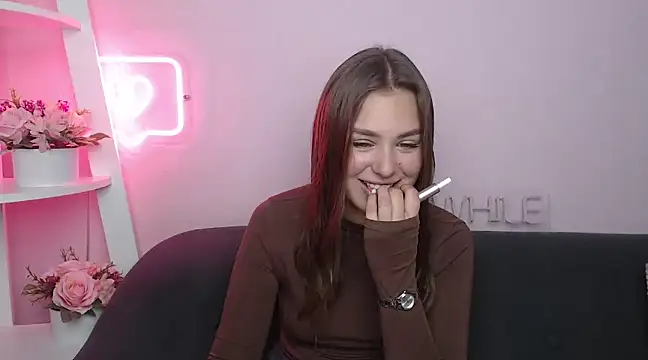Snapshot of MilanaAngelAs chatting on March 13, 2025, 5:54 am MilanaAngelAs online show from March 13, 2025, 5:54 am