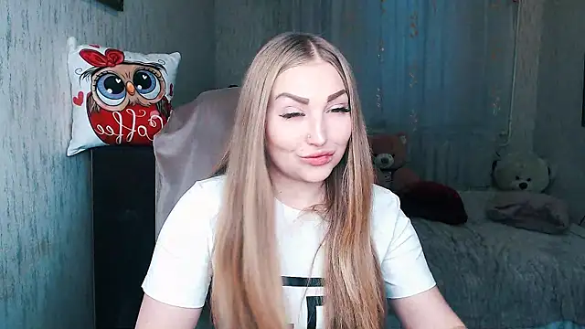 Snapshot of _KittyBoo chatting on January 12, 2026, 7:04 am KittyBoo online show from January 12, 2026, 7:04 am