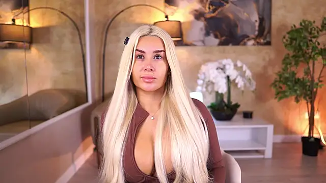 Snapshot of EvaZane chatting on March 30, 2026, 9:49 pm EvaZane online show from March 30, 2026, 9:49 pm