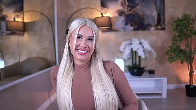 Snapshot of EvaZane chatting on March 27, 2026, 8:43 pm EvaZane online show from March 27, 2026, 8:43 pm