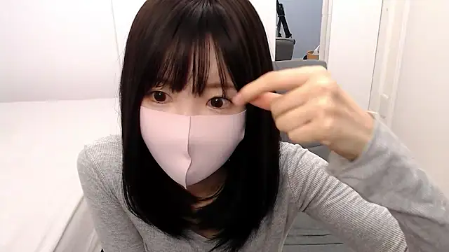  mi tsu ki  online show from November 5, 2025, 9:18 pm