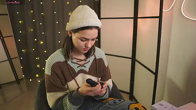 Snapshot of Addelin_Moon chatting on January 29, 2025, 3:58 pm Addelin Moon online show from January 29, 2025, 3:58 pm