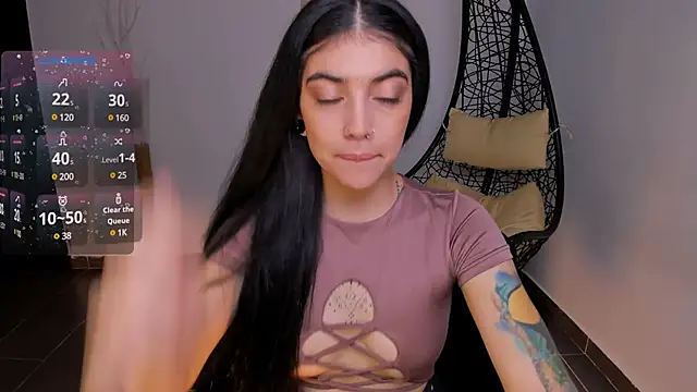 Snapshot of Nina-monroe chatting on January 13, 2025, 12:30 am Nina-monroe online show from January 13, 2025, 12:30 am