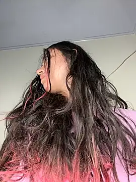 ViolettaSummer online show from November 22, 2025, 9:24 pm