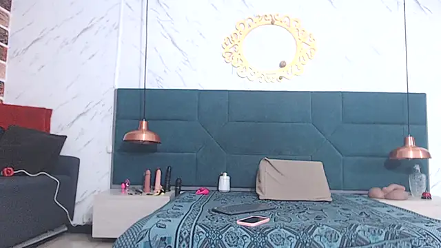 Snapshot of chanel_grant chatting on April 1, 2026, 6:27 pm chanel grant online show from April 1, 2026, 6:27 pm