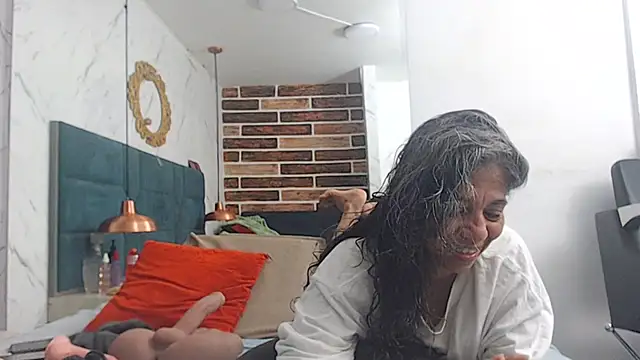 chanel grant online show from November 17, 2025, 2:32 pm