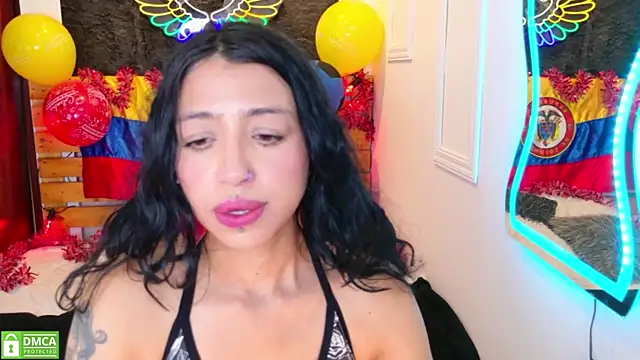 Snapshot of REDHOTTER_ chatting on July 2, 2026, 7:42 pm REDHOTTER online show from July 2, 2026, 7:42 pm