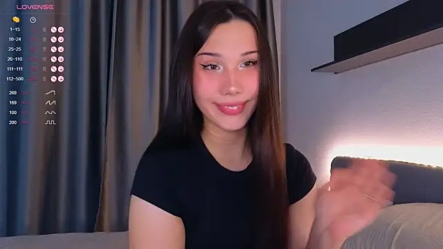 Snapshot of Kaia_Sunshine_Mia chatting on July 10, 2026, 11:21 am Kaia Sunshine Mia online show from July 10, 2026, 11:21 am