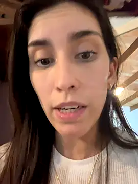 lupitta 1 online show from December 22, 2025, 4:23 am