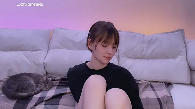 yourconcept online show from November 9, 2025, 6:23 pm