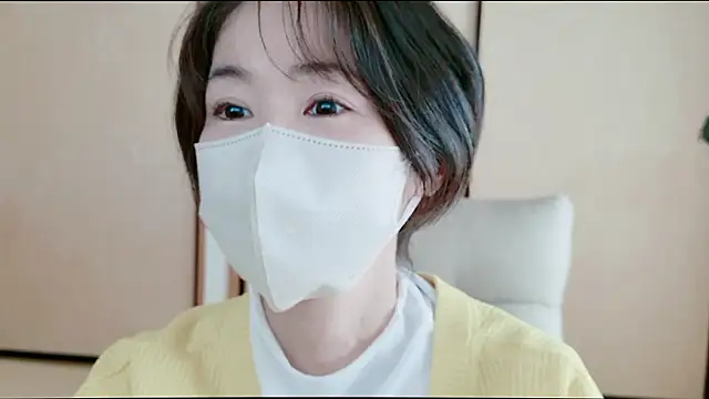 Snapshot of xxArisaxx chatting on April 16, 2026, 5:19 am xxArisaxx online show from April 16, 2026, 5:19 am