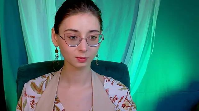 Orianna Fox online show from October 10, 2025, 1:23 pm