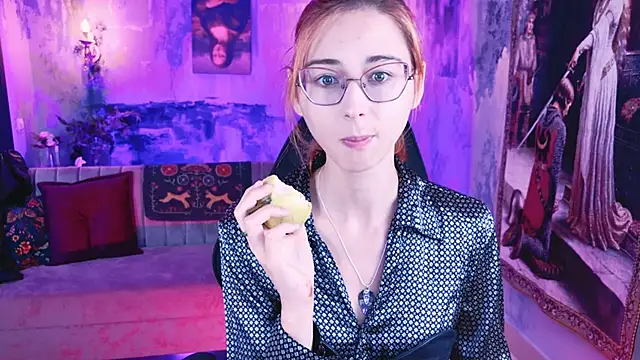 Orianna Fox online show from March 21, 2025, 4:28 am