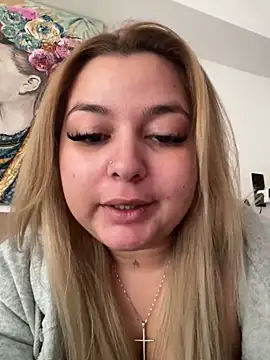 Snapshot of AllysonK chatting on March 10, 2025, 10:18 am AllysonK online show from March 10, 2025, 10:18 am