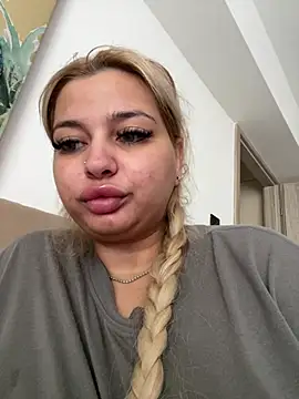 AllysonK online show from July 15, 2026, 12:12 pm